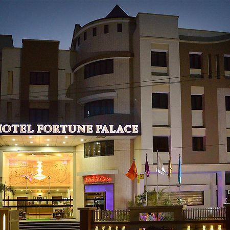 Jāmnagar Hotel Fortune Palace מראה חיצוני תמונה