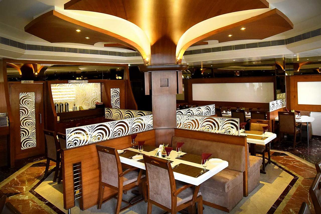 Jāmnagar Hotel Fortune Palace מראה חיצוני תמונה