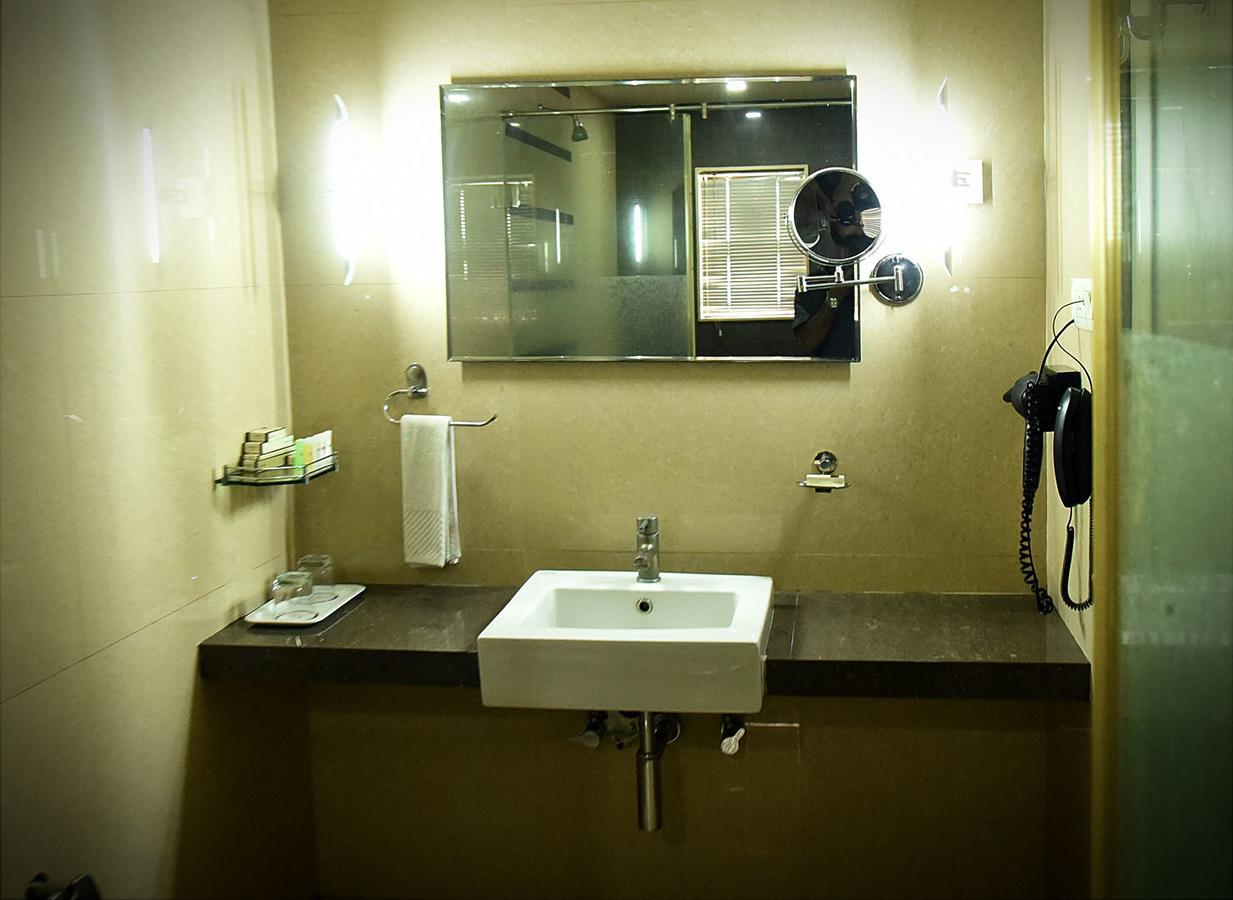 Jāmnagar Hotel Fortune Palace מראה חיצוני תמונה