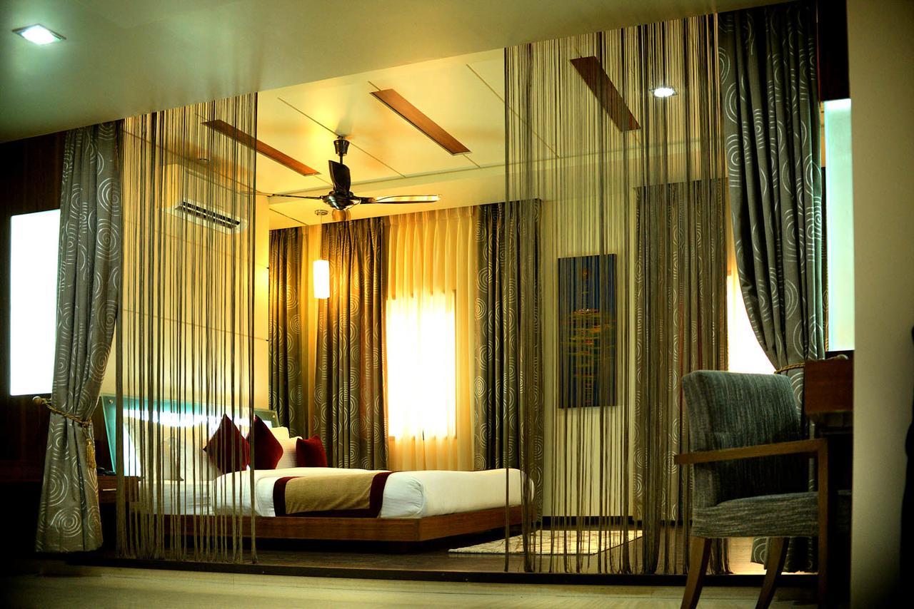 Jāmnagar Hotel Fortune Palace מראה חיצוני תמונה