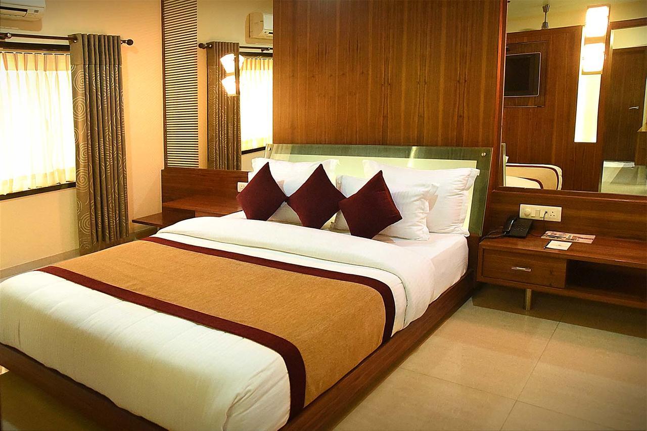 Jāmnagar Hotel Fortune Palace מראה חיצוני תמונה